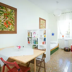Appartamento Barney's House Nearby Subway And Downtown, Roma